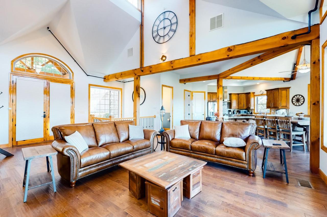 Treetop View Sanctuary Branson Bagian luar foto